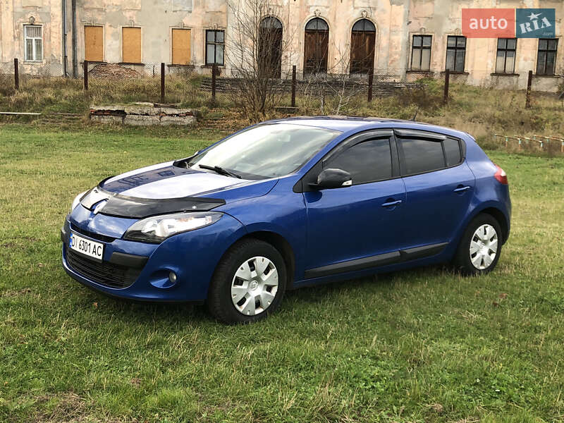 Хетчбек Renault Megane 2012 в Шептицькому фото 12 Хетчбек Renault Megane 2012 в Шептицькому