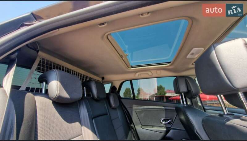 Универсал Renault Megane 2013 в Петропавловской Борщаговке