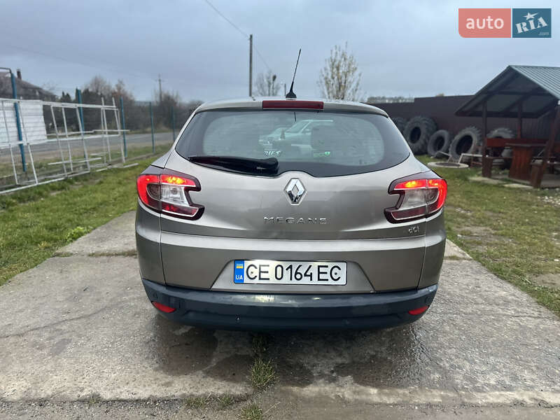 Универсал Renault Megane 2010 в Новой Ушице