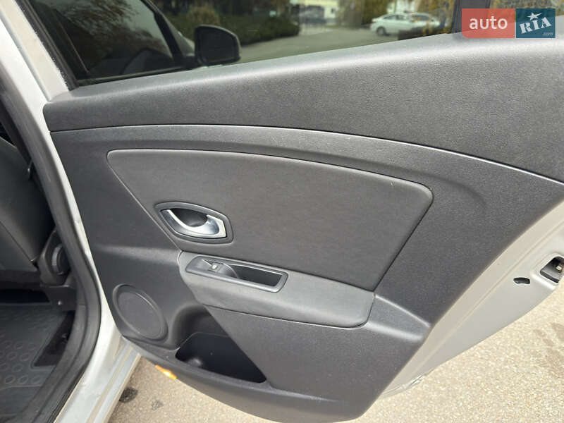 Универсал Renault Megane 2010 в Полтаве