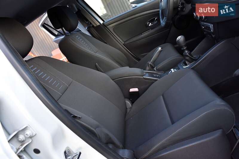 Универсал Renault Megane 2013 в Дрогобыче фото 39 Универсал Renault Megane 2013 в Дрогобыче