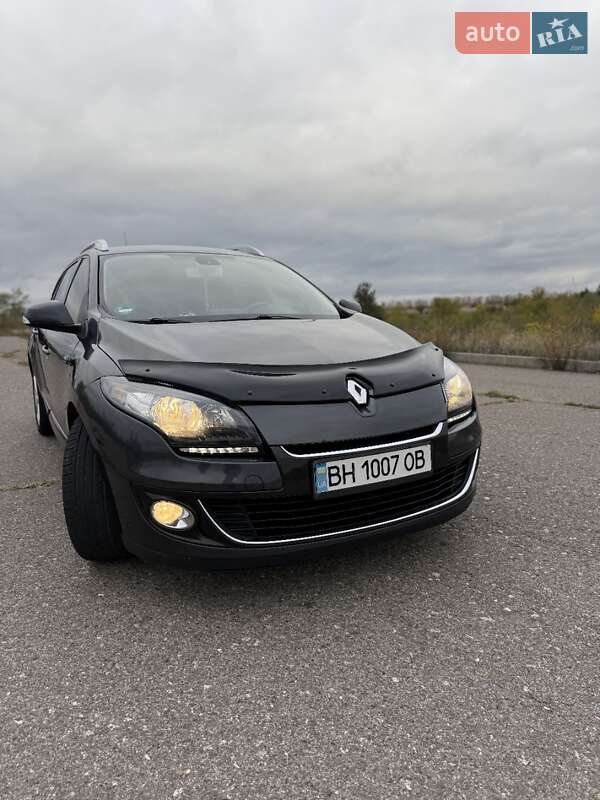 Универсал Renault Megane 2013 в Червонознаменке фото 54 Универсал Renault Megane 2013 в Червонознаменке