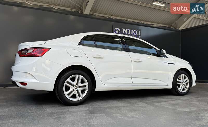 Седан Renault Megane 2018 в Києві