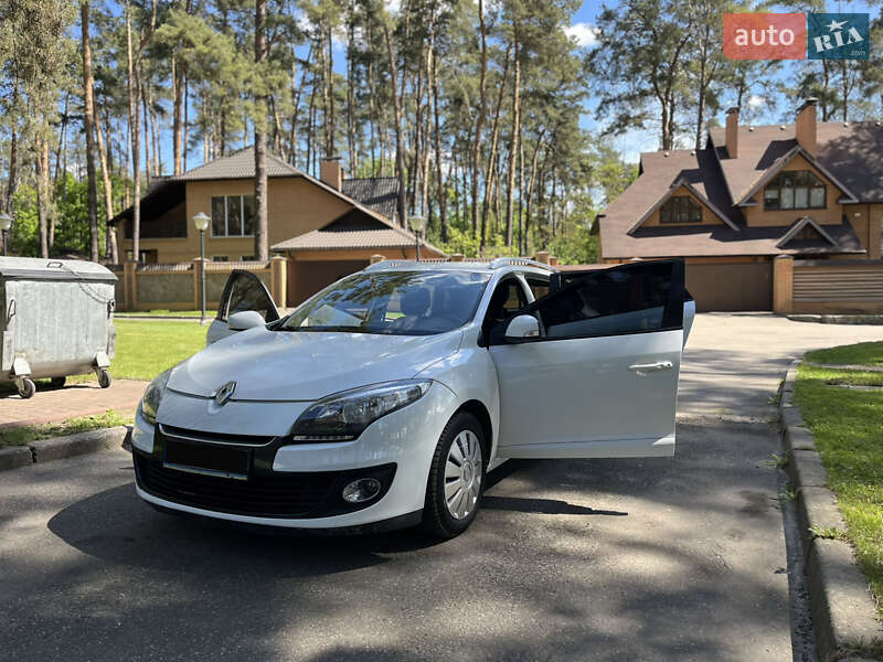 Универсал Renault Megane 2012 в Чернигове фото 14 Универсал Renault Megane 2012 в Чернигове