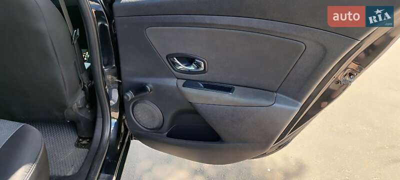 Универсал Renault Megane 2014 в Первомайске фото 10 Универсал Renault Megane 2014 в Первомайске