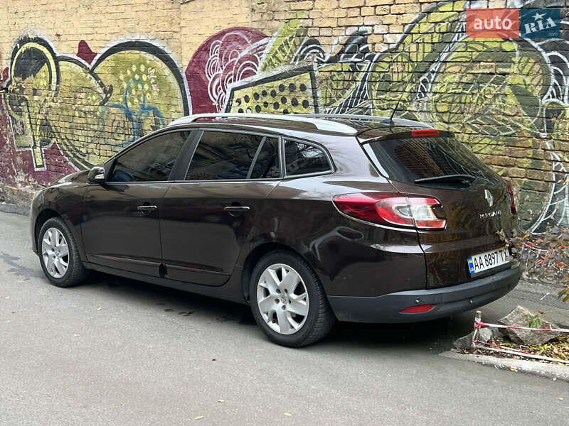 Универсал Renault Megane 2014 в Киеве фото 4 Универсал Renault Megane 2014 в Киеве