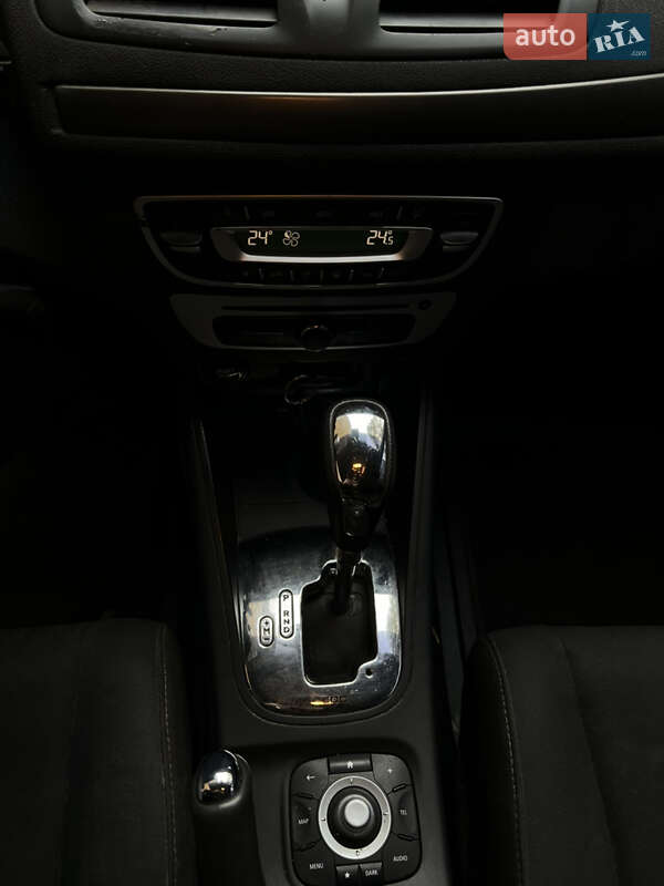 Универсал Renault Megane 2014 в Киеве фото 26 Универсал Renault Megane 2014 в Киеве