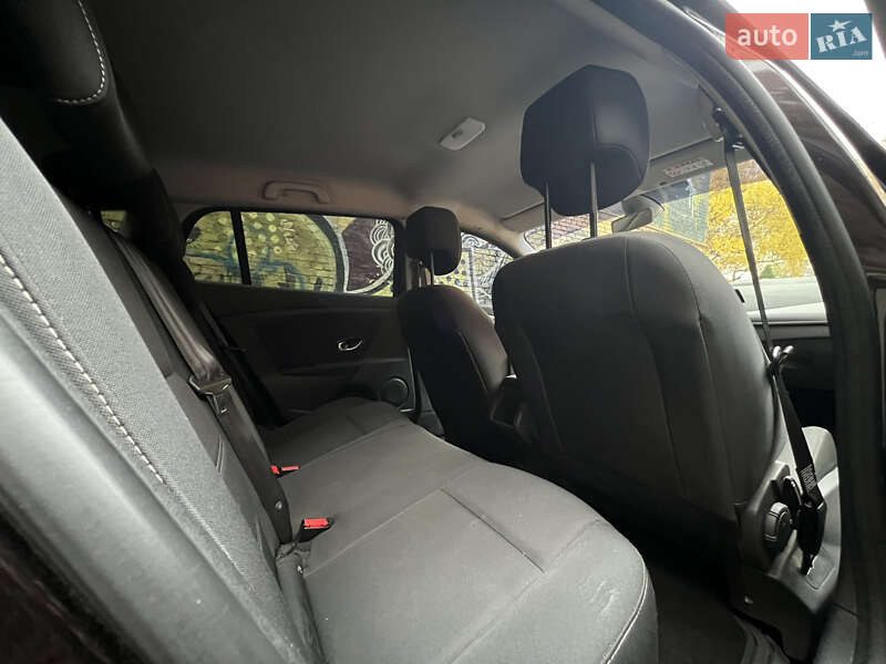 Универсал Renault Megane 2014 в Киеве фото 33 Универсал Renault Megane 2014 в Киеве