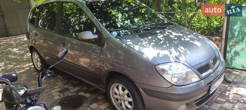 Хэтчбек Renault Megane 2001 в Килии фото 9 Хэтчбек Renault Megane 2001 в Килии