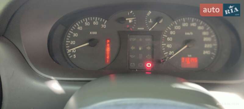 Хэтчбек Renault Megane 2001 в Килии фото 12 Хэтчбек Renault Megane 2001 в Килии