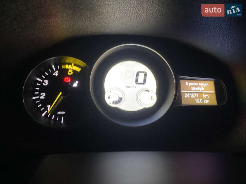 Универсал Renault Megane 2011 в Николаеве фото 10 Универсал Renault Megane 2011 в Николаеве