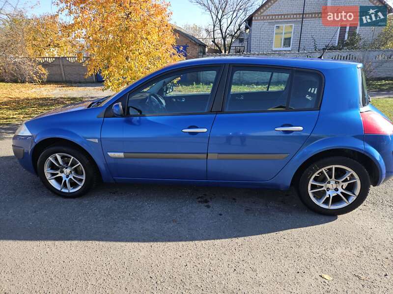 Хэтчбек Renault Megane 2003 в Семеновке фото 2 Хэтчбек Renault Megane 2003 в Семеновке