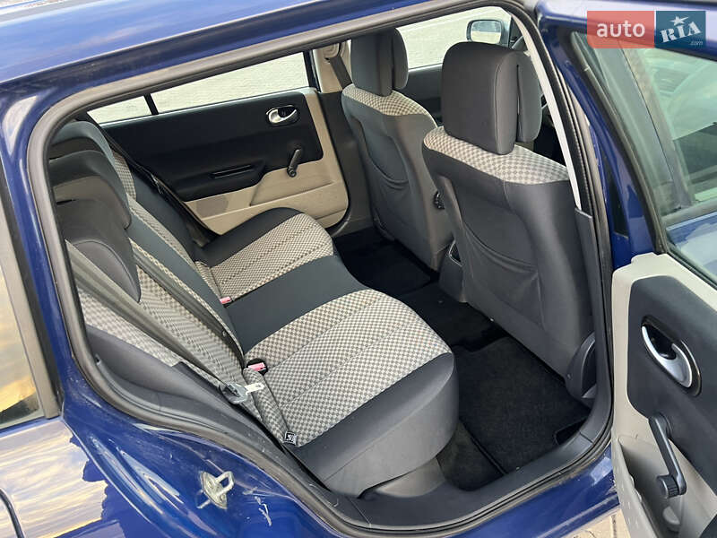 Универсал Renault Megane 2005 в Луцке фото 45 Универсал Renault Megane 2005 в Луцке