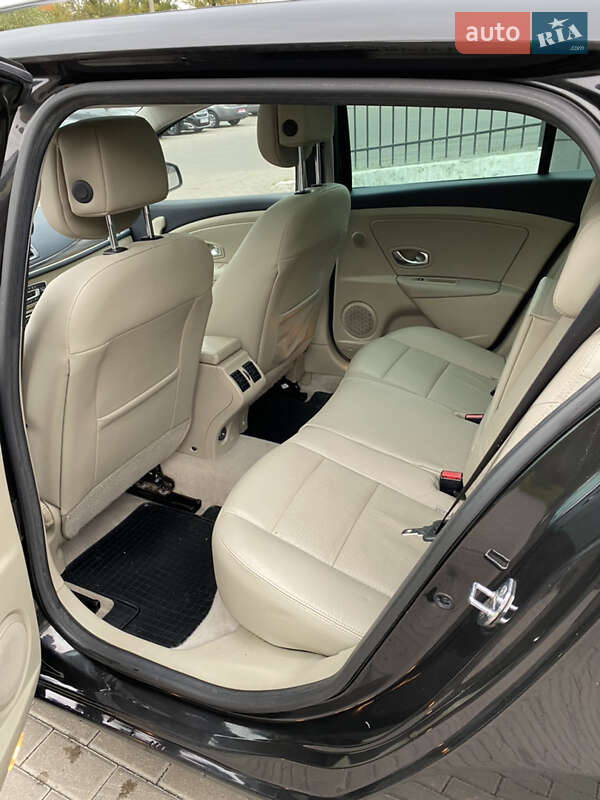 Універсал Renault Megane 2010 в Рівному фото 25 Універсал Renault Megane 2010 в Рівному