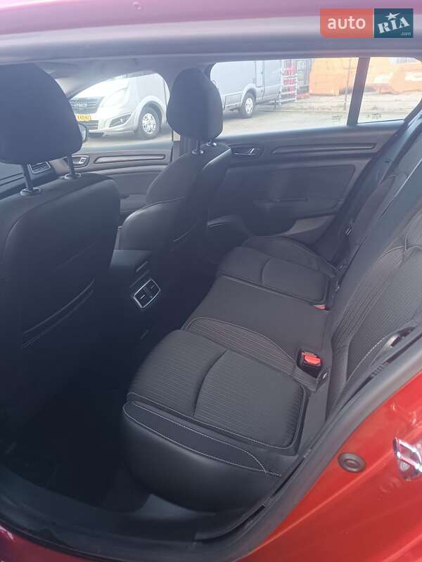 Універсал Renault Megane 2017 в Львові фото 3 Універсал Renault Megane 2017 в Львові