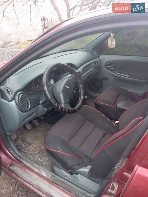 Хэтчбек Renault Megane 1996 в Каменец-Подольском