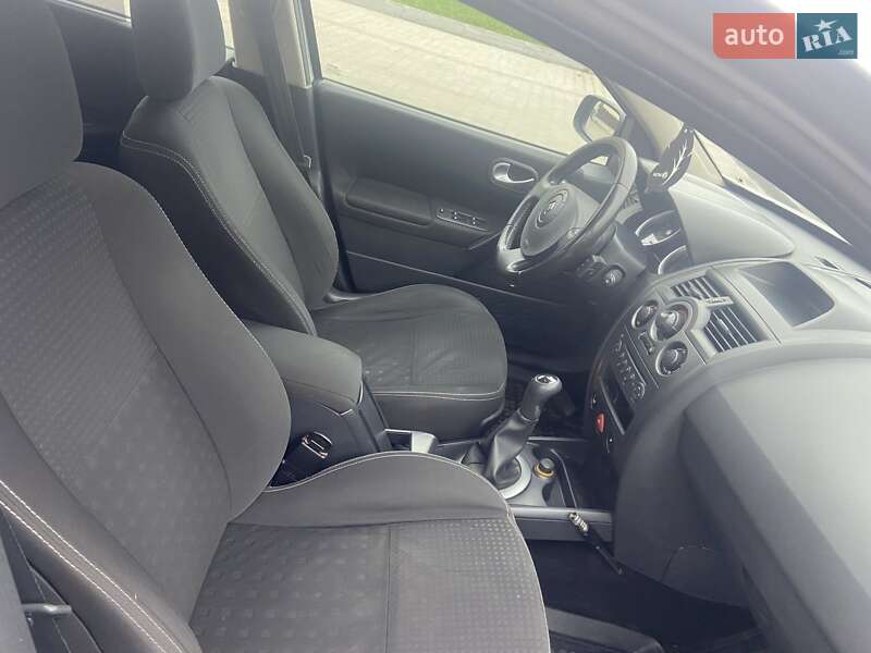 Универсал Renault Megane 2005 в Луцке фото 23 Универсал Renault Megane 2005 в Луцке