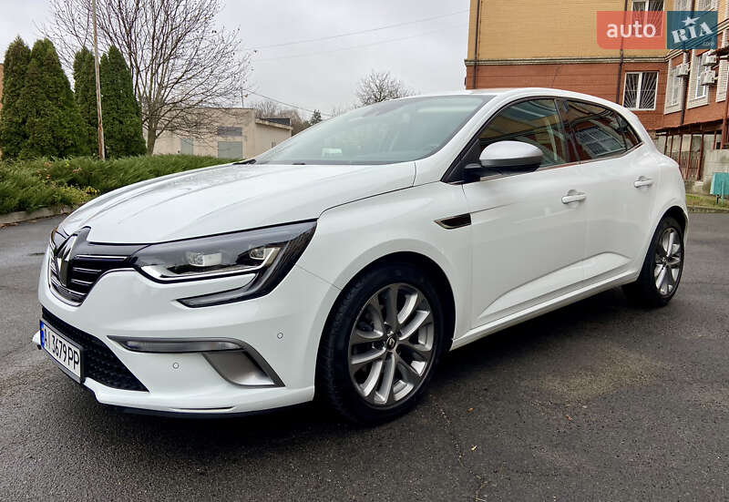 Хэтчбек Renault Megane 2017 в Умани