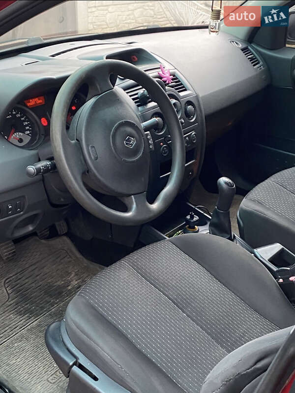 Седан Renault Megane 2004 в Чорноморську