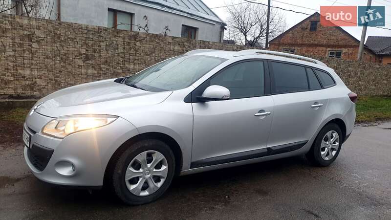 Универсал Renault Megane 2011 в Луцке