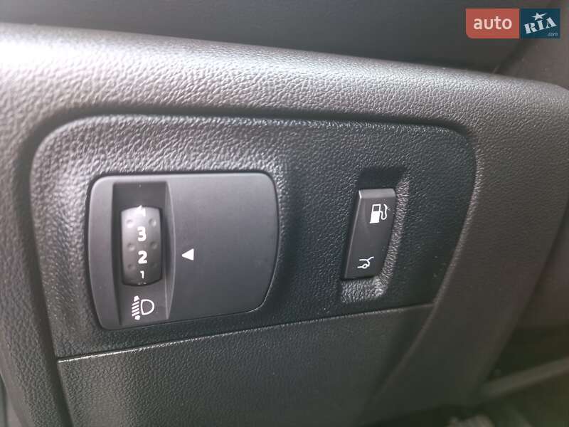 Седан Renault Megane 2020 в Львові