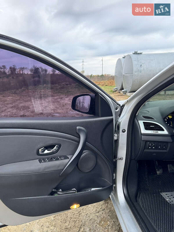 Универсал Renault Megane 2013 в Львове фото 16 Универсал Renault Megane 2013 в Львове