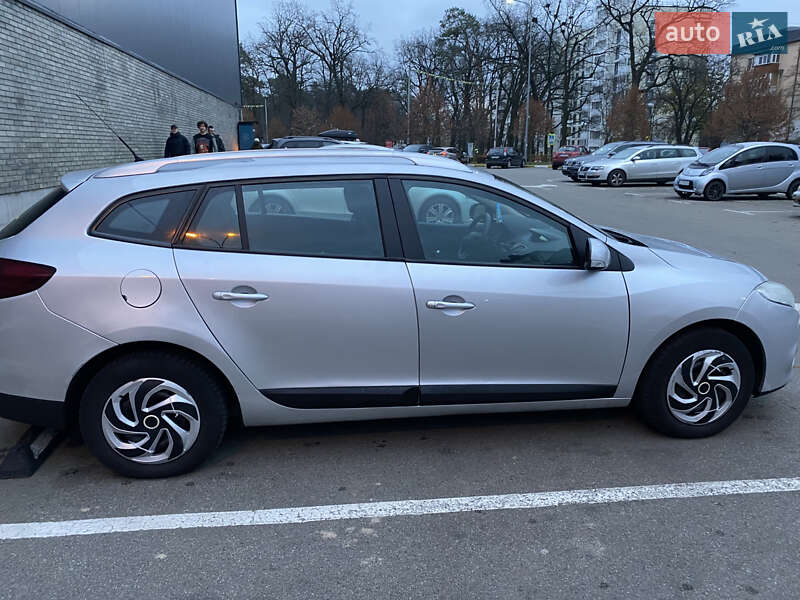 Универсал Renault Megane 2010 в Киеве фото 4 Универсал Renault Megane 2010 в Киеве