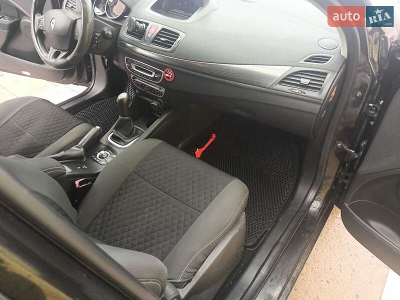 Универсал Renault Megane 2010 в Первомайске фото 8 Универсал Renault Megane 2010 в Первомайске