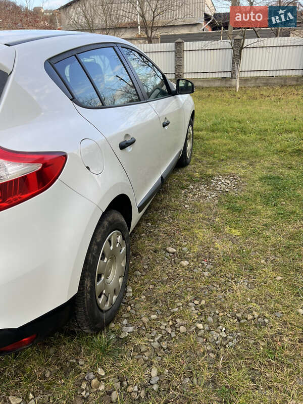 Хэтчбек Renault Megane 2011 в Калуше