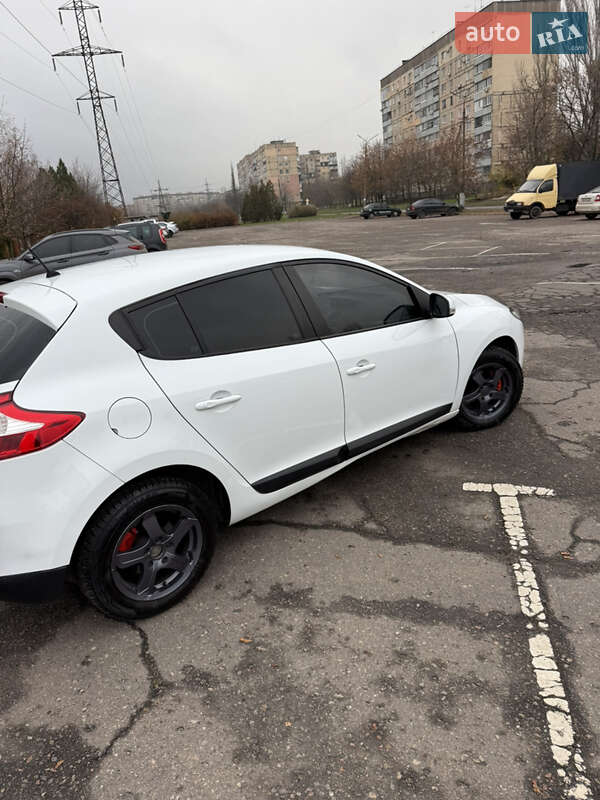 Хэтчбек Renault Megane 2014 в Кривом Роге