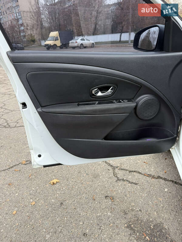 Хэтчбек Renault Megane 2014 в Кривом Роге