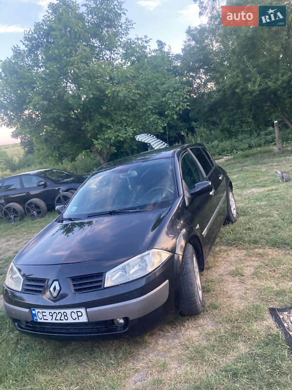 Хэтчбек Renault Megane 2004 в Кельменцах фото Хэтчбек Renault Megane 2004 в Кельменцах