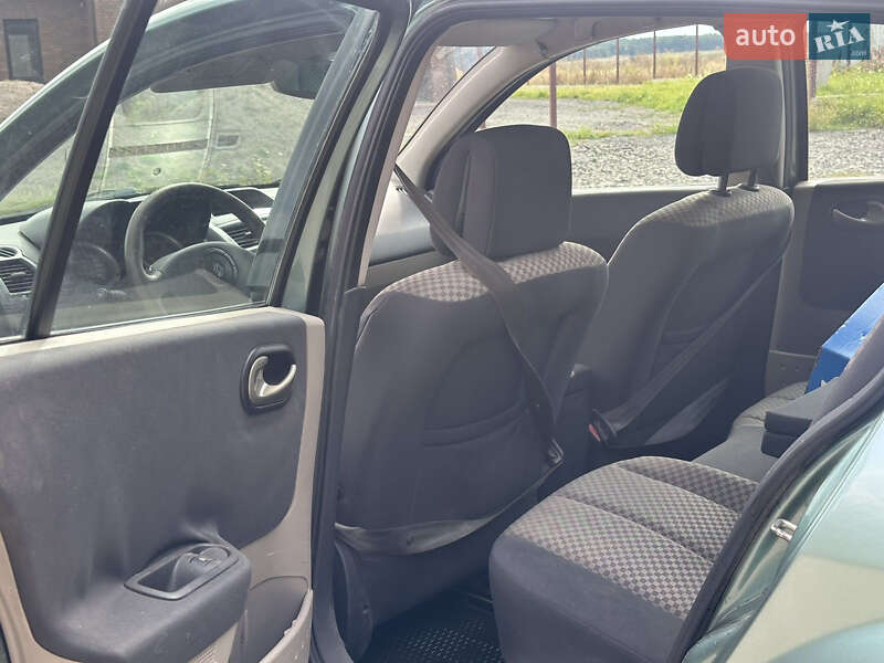 Седан Renault Megane 2003 в Луцьку фото 7 Седан Renault Megane 2003 в Луцьку