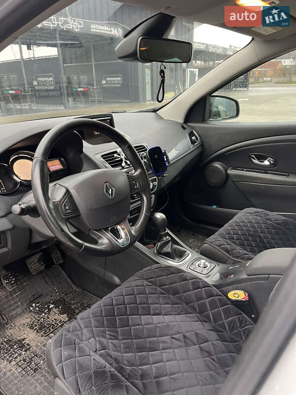 Универсал Renault Megane 2015 в Луцке