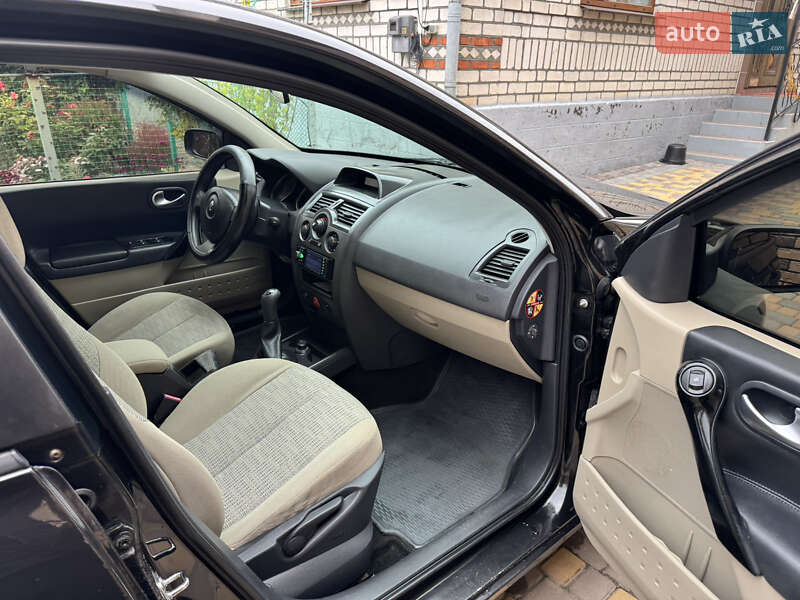 Седан Renault Megane 2007 в Новом Буге фото 11 Седан Renault Megane 2007 в Новом Буге