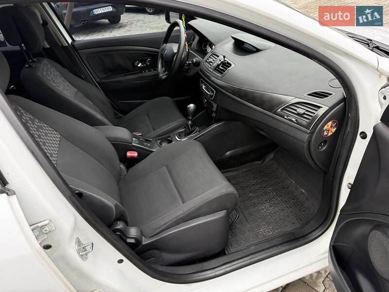 Универсал Renault Megane 2012 в Ужгороде фото 26 Универсал Renault Megane 2012 в Ужгороде