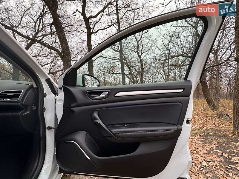 Седан Renault Megane 2019 в Дніпрі