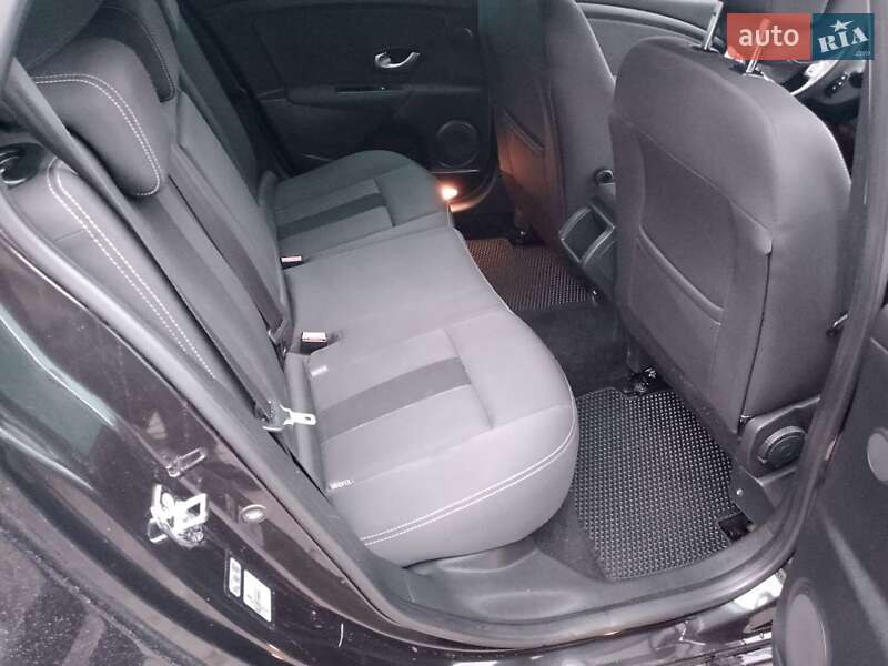 Универсал Renault Megane 2011 в Каменском фото 17 Универсал Renault Megane 2011 в Каменском