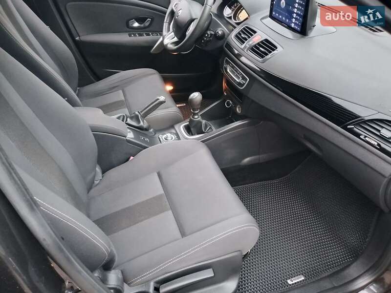 Универсал Renault Megane 2011 в Каменском фото 20 Универсал Renault Megane 2011 в Каменском