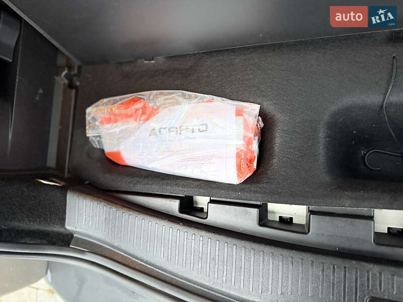 Универсал Renault Megane 2011 в Здолбунове фото 29 Универсал Renault Megane 2011 в Здолбунове