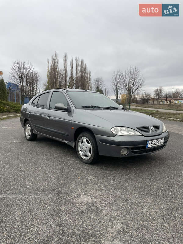 Седан Renault Megane 2003 в Новомосковске фото 2 Седан Renault Megane 2003 в Новомосковске