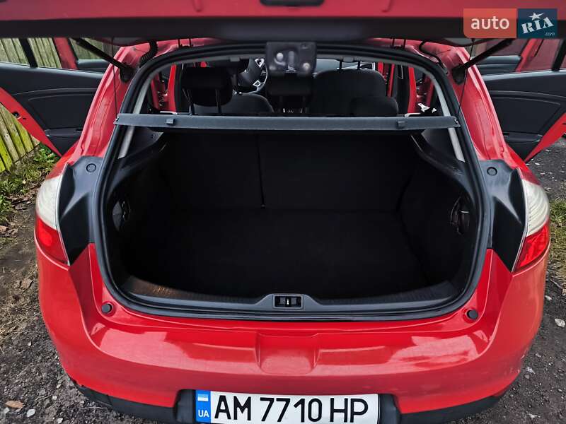 Хэтчбек Renault Megane 2012 в Житомире фото 8 Хэтчбек Renault Megane 2012 в Житомире