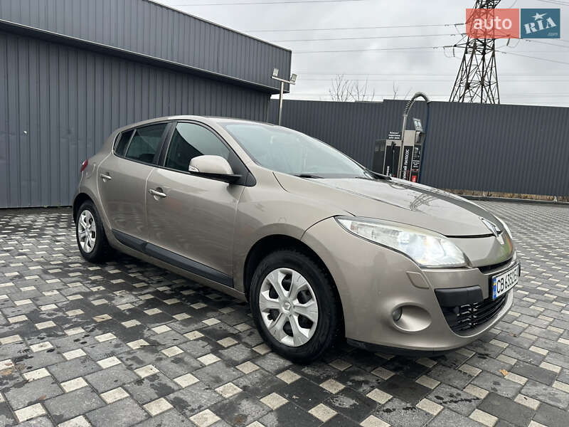 Хэтчбек Renault Megane 2010 в Полтаве