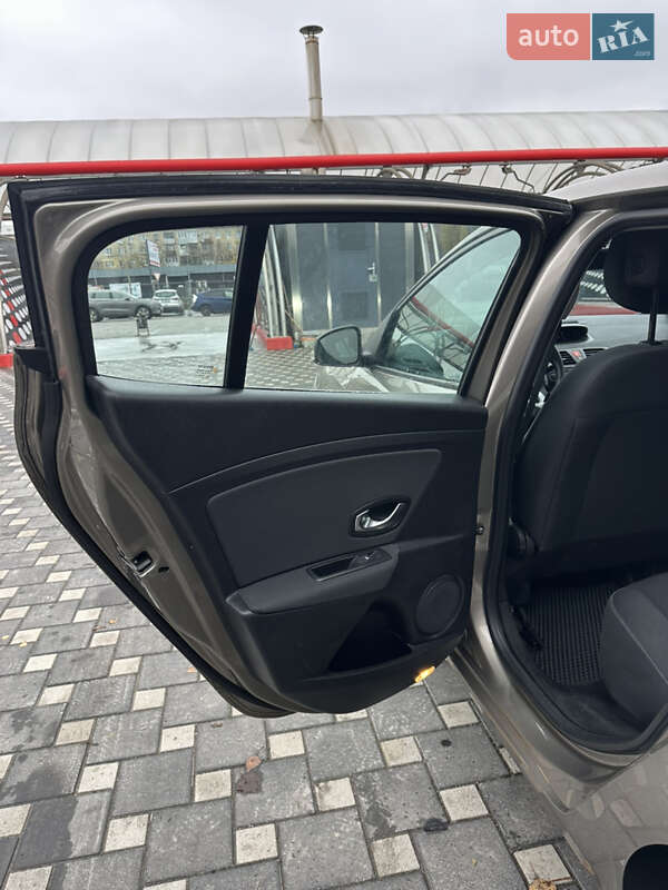 Хэтчбек Renault Megane 2010 в Полтаве