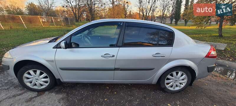 Седан Renault Megane 2006 в Чугуеве фото 5 Седан Renault Megane 2006 в Чугуеве