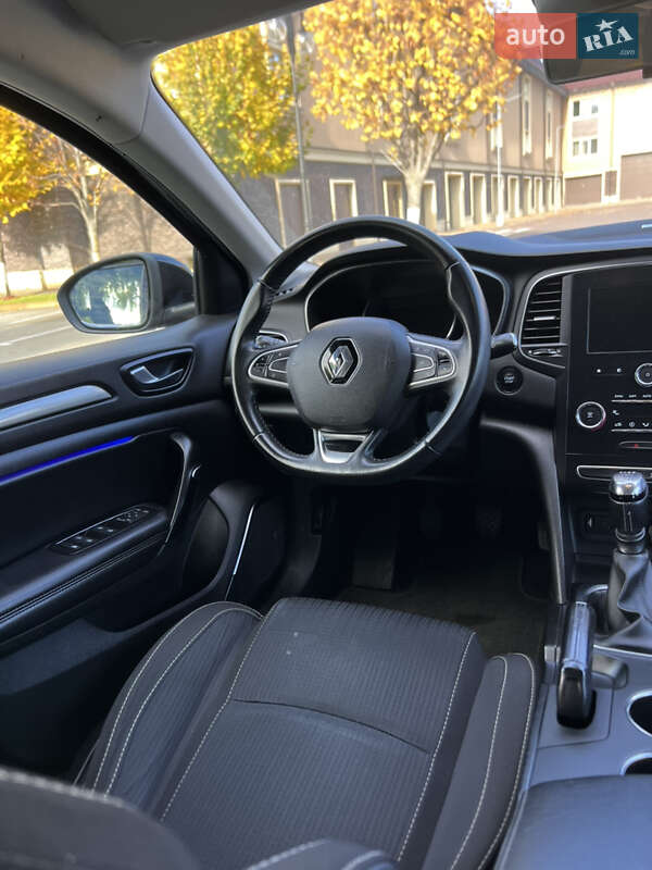 Универсал Renault Megane 2019 в Подольске фото 27 Универсал Renault Megane 2019 в Подольске