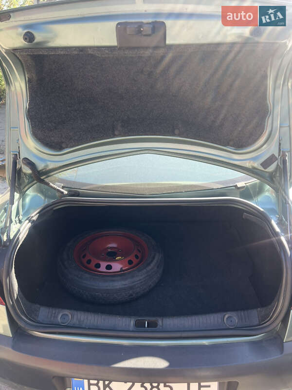 Седан Renault Megane 2004 в Днепре фото 5 Седан Renault Megane 2004 в Днепре