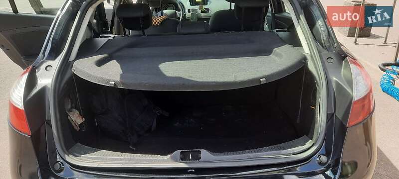 Хетчбек Renault Megane 2014 в Києві фото 7 Хетчбек Renault Megane 2014 в Києві