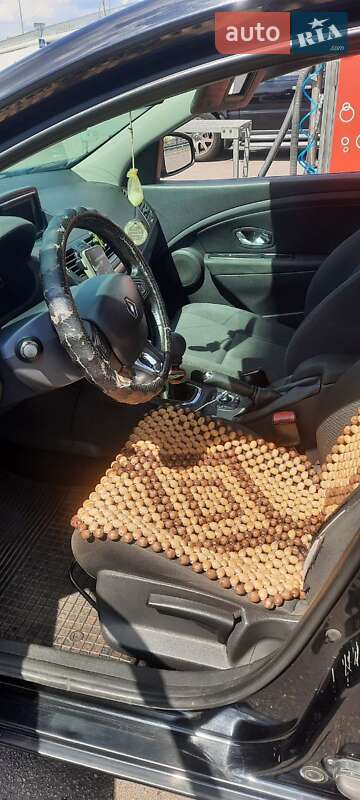 Хетчбек Renault Megane 2014 в Києві фото 12 Хетчбек Renault Megane 2014 в Києві