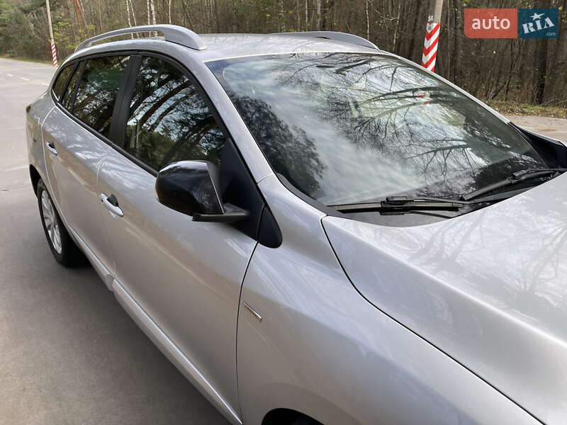 Универсал Renault Megane 2015 в Славуте фото 18 Универсал Renault Megane 2015 в Славуте